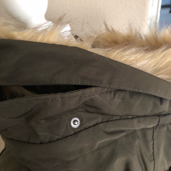 Sundance Olive Green Hooded Jacket with embroidered arm detail in Large. NWOT - Picture 6 of 14